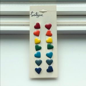 FREE ADD-ON - F21 heart stud earrings